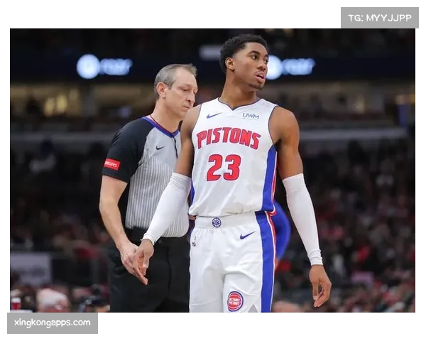 活塞主场力克雄鹿斩获四连胜 以防守韧性稳固东部榜首